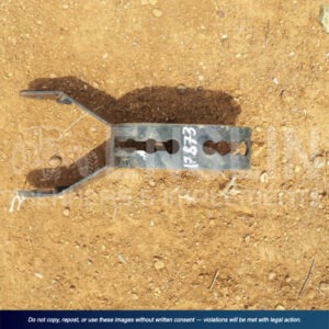 Bracket for Fertilizer Spreader (2 Available) / Bracket vir Toekrapper (2 Beskikbaar)