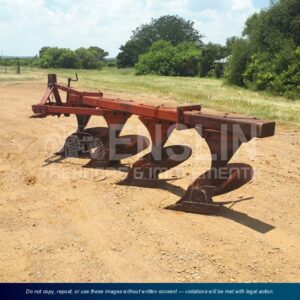 4 Furrow Agritec Plough /  4 Skaar Agritec Ploeg